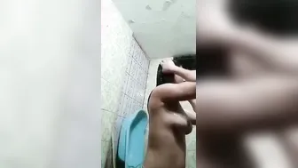 Manipuri GF Bathing Naked Sending Private Shower Clip