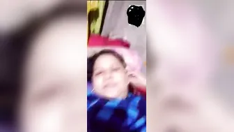 Bhabhi Shaving Her Pussy On Video Call Getting Ready For Tonight