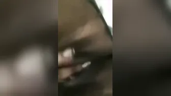 Married Woman Revealing Herself And Fingering In Leaked Video