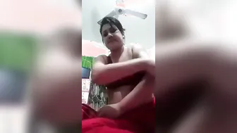 Bangladeshi Bhabhi Getting Fully Naked In Her Private Video