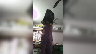 Tamil Hostel GF Caught Naked While Pissing In Bathroom