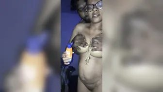 Bhabhi Getting Her Tits Massaged With Oil Feeling Horny