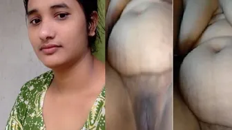 Bangladeshi Wife Fingering Her Wet Pussy Caught On Viral Clip