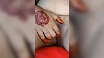 Bangladeshi Wife Fingering Her Wet Pussy Caught On Viral Clip