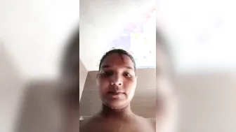 Married Bhabhi Taking Hot Naked Bath Caught On Camera