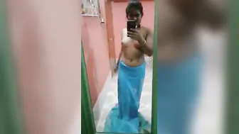 Desi Babe Stripping Saree Slowly Revealing Everything