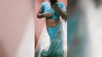 Desi Babe Stripping Saree Slowly Revealing Everything