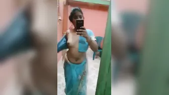 Desi Babe Stripping Saree Slowly Revealing Everything