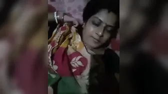 Bengali Bhabhi Flashing Her Big Boobs And Wet Pussy On Camera