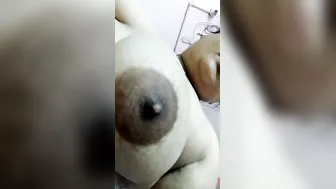 Mature Indian Babe Playing With Her Huge Natural Melons On Cam