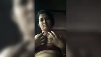 Bengali Bhabhi Spreading Legs Wide And Fingering Her Wet Cunt