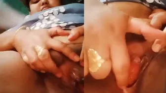 Chubby Wife Exposing Her Wet Pussy Live On Webcam For Lover