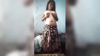 Curvy Desi Babe Showing Off Her Round Ass On Private Camera