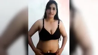 Mature Aunty Stripping Everything Off Showing Thick Curves