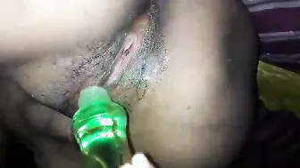 Horny GF Stuffing Her Pussy With Household Objects