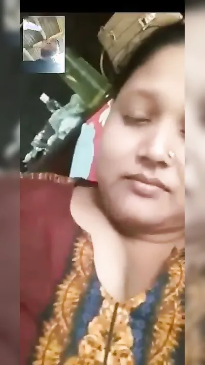 Married Bhabhi Flashing Big Tits During Private Video Chat