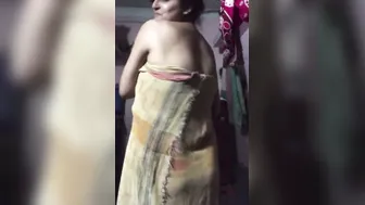 Village Wife Exposing Her Juicy Boobs And Dripping Pussy Alone
