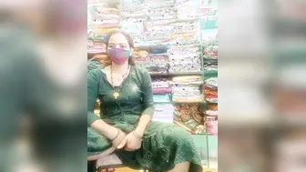 Horny Bhabhi Spreading Her Ass And Pussy Wide Open For The Cam