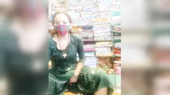 Horny Bhabhi Spreading Her Ass And Pussy Wide Open For The Cam