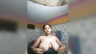Smoking Hot Bhabhi Exposing Her Massive Tits While Relaxing