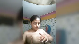 Smoking Hot Bhabhi Exposing Her Massive Tits While Relaxing