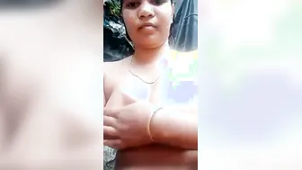 Chubby Village Bhabhi Bathing Naked Outdoors Caught On Camera