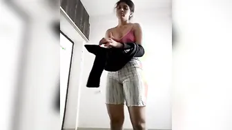 Tall Indian GF Showing Her Massive Natural Boobs On Cam