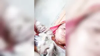 Chubby Bhabhi From Village Spreading Her Mature Pussy On Cam