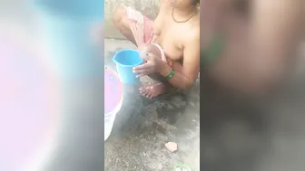 Married Bhabhi Bathing Topless Caught On Hidden Camera