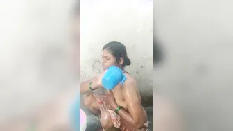 Married Bhabhi Bathing Topless Caught On Hidden Camera