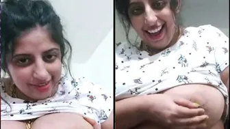 Busty Bhabhi Revealing Her Massive Juicy Boobs On Camera