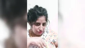 Busty Bhabhi Revealing Her Massive Juicy Boobs On Camera