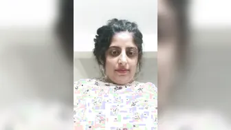 Busty Bhabhi Revealing Her Massive Juicy Boobs On Camera