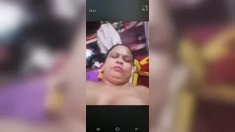 Mature Village Aunty Showing Off Wet Pussy During Video Chat