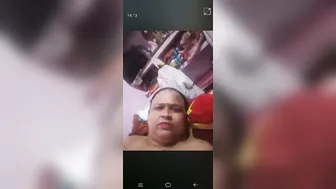 Mature Village Aunty Showing Off Wet Pussy During Video Chat