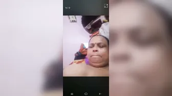 Mature Village Aunty Showing Off Wet Pussy During Video Chat