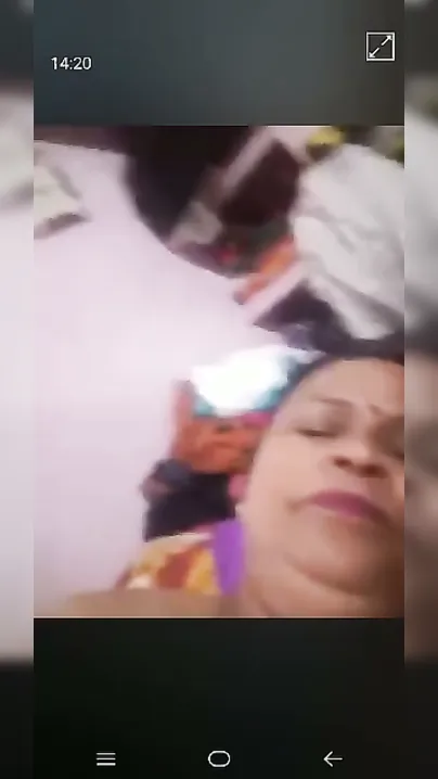 Mature Village Aunty Showing Off Wet Pussy During Video Chat