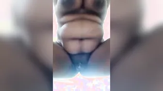Curvy Mallu Wife Flaunting Her Meaty Pussy Lips On Camera Show
