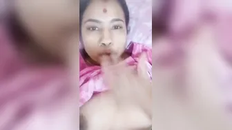 Married Bhabhi Flashing Big Tits For Secret Lover On Video App