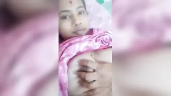 Married Bhabhi Flashing Big Tits For Secret Lover On Video App