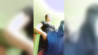 Married Bhabhi Filming Herself Naked Under Her Traditional Dress