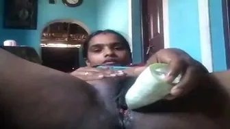 Lonely Housewife Fucking Her Pussy With Veggie On Hidden Cam