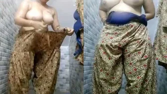 Chubby Indian Babe Showing Off Her Massive Natural Tits