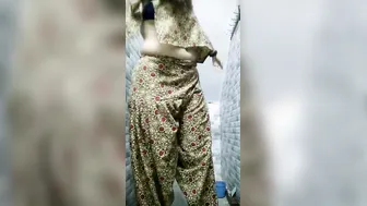 Chubby Indian Babe Showing Off Her Massive Natural Tits