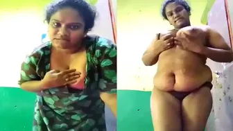 Fatty Babe Exposing Her Naked Body On Selfie Camera For Me