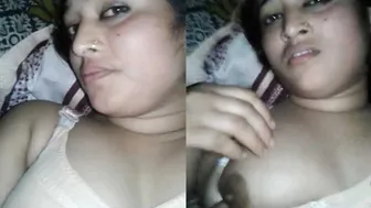 Beautiful Married Village Woman Flashing Her Breasts On Camera