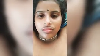 Desi Gf Letting Her Lover Film Her Perfect Natural Boobs Close
