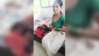 Village Bhabhi Cheating With Her Man In Cheap Motel Room Nearby