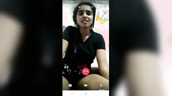 Sweet GF Spreading Her Naked Pussy Wide On Video Call