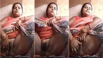 Fat Village Wife Fingering Her Plump Wet Pussy At Home